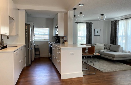Neptune Beach Apartment | Orange Blossom Stays - 2 Bed Beach Unit
