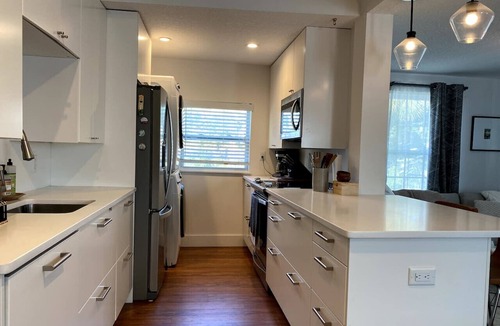 Neptune Beach Apartment | Orange Blossom Stays - 2 Bed Beach Unit