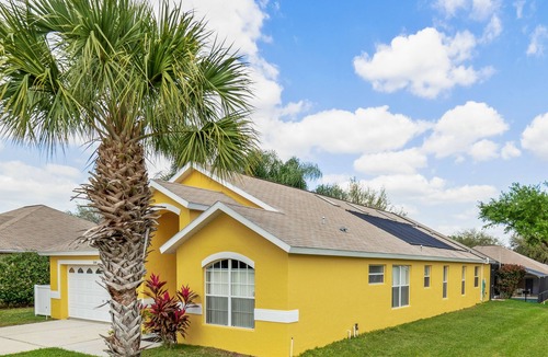 Orange Tree Villa | Orange Tree Hideaway - Solar Heating Included!