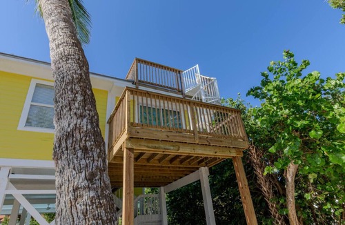 Jose's Hideaway House | ☀️ Osprey`s Nest | Relaxing Coastal Pool Retreat | Sunset Cruise & Ferry Travel Included