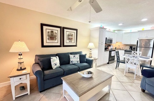 Fort Pierce Condo | OV 625 Pond/Bridge View Condo-Paradise Vacation Rental in Ocean Village