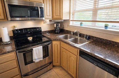 South Padre Island Apartment | * Overlooks Pool * Easy Walk to Beach * #D (Island Morning Sun 4) by RedAwning