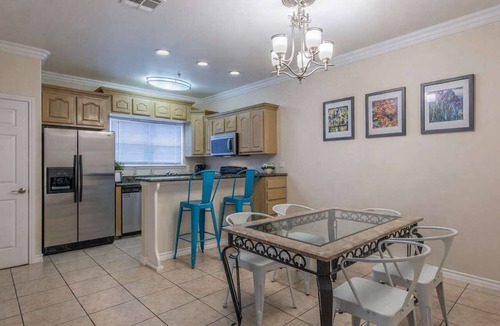 South Padre Island Condo | " Oversized 2 Bedroom " Modern " Pool Near Beach