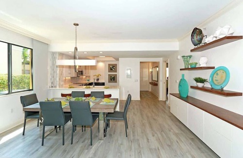 Naples Apartment | Oversized Residence 3BR Near 5th Avenue & Beach