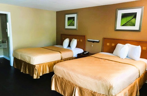 Governor's Walk Hotel | OYO Hotel Tallahassee Downtown