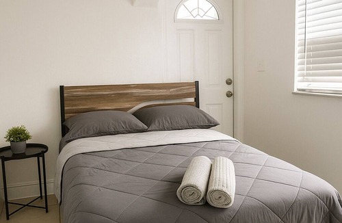 Dania Beach House | Pacifica by Fort Lauderdale Airport