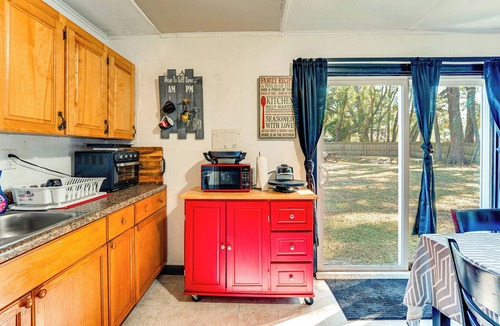 High Springs House | Paddle, Hike & More: Quiet Home in High Springs!