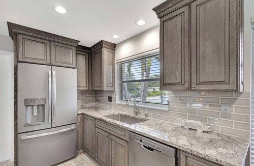 Hunt Club House | Palm Beach Gardens Home w/Pool! "The Green Lionfish"