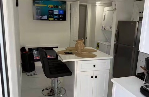 Westgate Apartment | Palm Beach Paradise 3