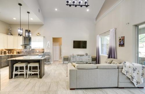 Palm Coast House | Palm Coast Paradise: Pool, Spa & Outdoor Kitchen