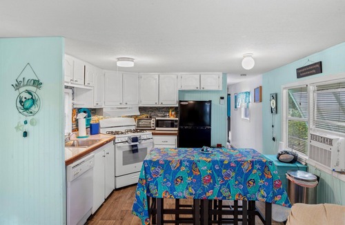 Sands House | Palm Grove Paradise - Private Garden Oasis on Big Pine Key 2/1.5