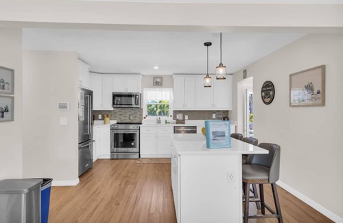 South Poinsettia Villa | Palm Paradise Oasis: Heated Saltwater Pool by Siesta Key