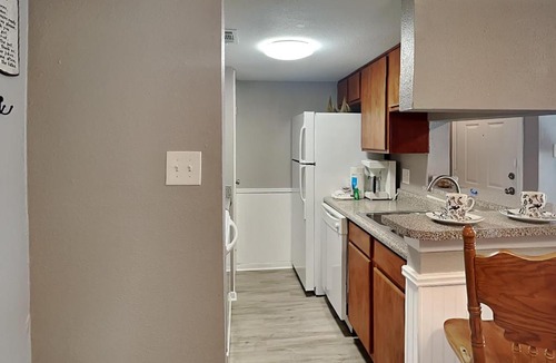 Galveston Apartment | Palms At Cove View 809 - Canvas Palms