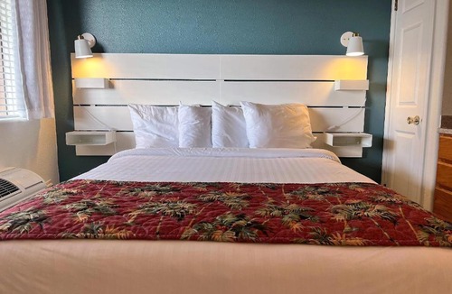 South Padre Island Hotel | Palms Resort & Cafe on the Beach