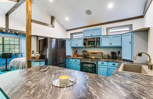 Glen Rose Apartment | Paluxy Riverfront Couples Studio on Over 2 Acres!