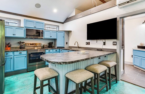 Glen Rose Apartment | Paluxy Riverfront Couples Studio on Over 2 Acres!