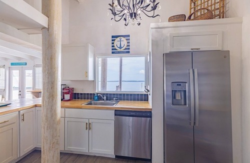 Villa Primera House | Panferio Paradise, Water Front Home