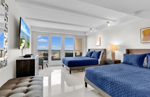 South Padre Island Apartment | Panoramic Island View! NEW 1 BR spacious condo in beachfront resort