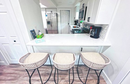 Pass-a-Grille House | Pass-A-Grille St Pete Beach 4/2.5 WiFi Parking