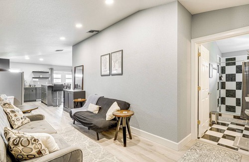Greater Northdale Apartment | Pasture & Pond Views: Lovely Lutz Apartment