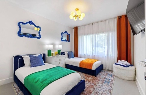 Harbor Beach House | Peaceful 4-bedroom house with AC in Fort Lauderdale