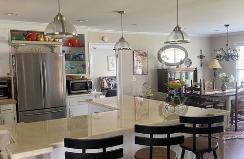 Thomas Drive House | Peaceful, elegant country living.