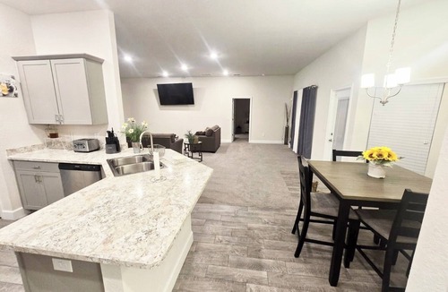 Silver Springs House | Peaceful getaway near The World’s Equestrian Center, Rainbow/Silver Spring Park