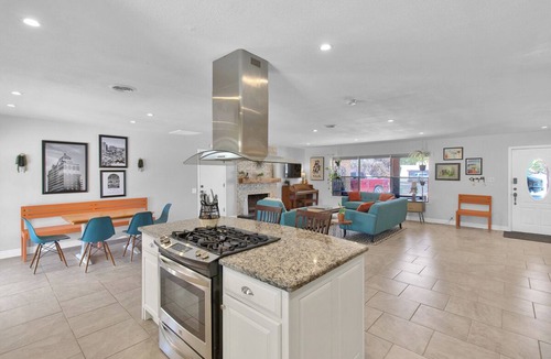 El Paso House | Peaceful retreat on a quiet cul de sac.