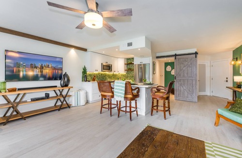 Florida North Atlantic Coast Condo | Peaceful Waterfront condominium "The Palms" 100% Newley remodeled