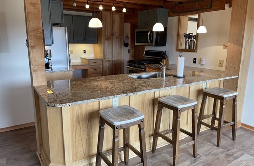 Woodland Park Cabin | ^PeakViewCabin, Amazing Views w/Hot Tub 5 min from town-Peaceful and QUIET