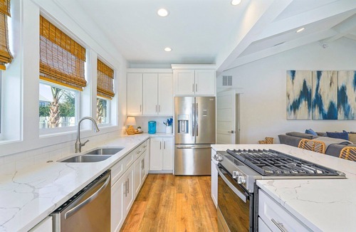 Clipper Cove House | Pearl Sands - Private Pool and Golf Cart!