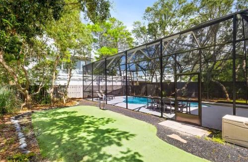 White's Gulfview House | Pearly White By Stay on 30a, Golf Cart, Private Pool, Bikes