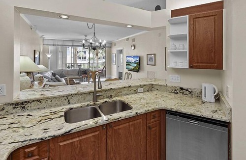 Pelican Bay Condo | Pebble Creek in Pelican Bay