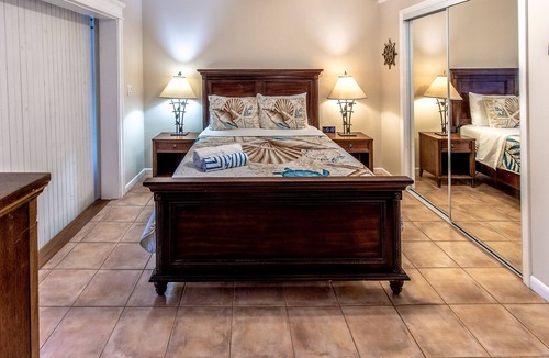 Painters Walk House | Pelican's Coastal Retreat: Steps to the Beach and Private Pool!n