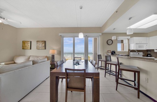 South Padre Island Resort | Peninsula Island Resort & Spa - Beach Front Property at South Padre Island