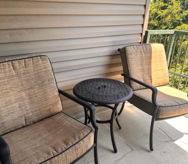 Branson Apartment | Penthouse suite at Holiday Hills Book today