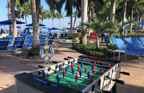 Captiva Apartment | Perfect Getaway! 2 Spacious Units, Free Parking, Restaurants, Pools, Waterslides