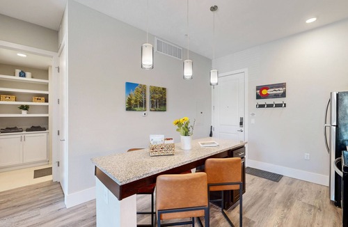 Golden Condo | Perfect GetAway Near Downtown, Red Rocks, Hiking, CSM Boulder 30mins