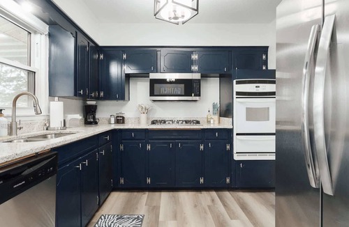Lee's Summit House | Perfect Home Base Sleeps 10 5BR+Arcade