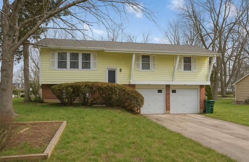 Lee's Summit House | Perfect Home Base Sleeps 10 5BR+Arcade