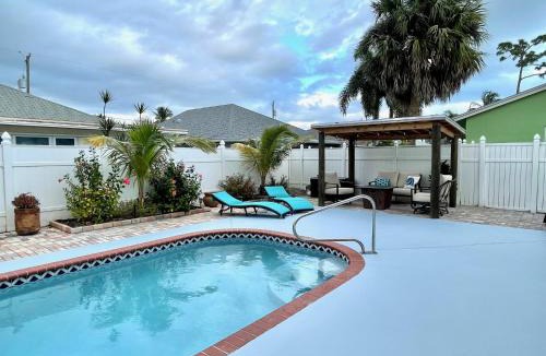 North Palm Beach Heights House | Perfect Jupiter Vacation House with Private Pool
