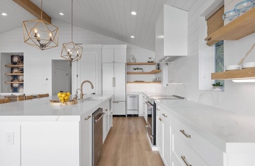 Kingsland House | Perfect Lakehouse,open water, sunset,NEW POOL,HOT TUB & Bocce ball court.