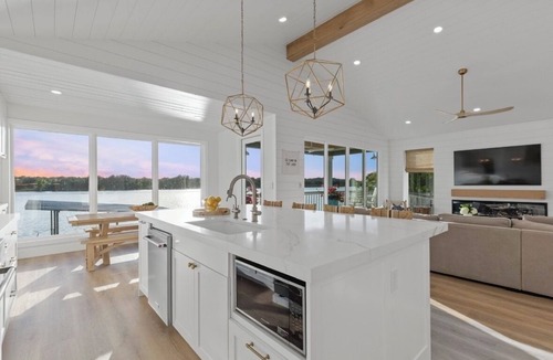 Kingsland House | Perfect Lakehouse,open water, sunset,NEW POOL,HOT TUB & Bocce ball court.