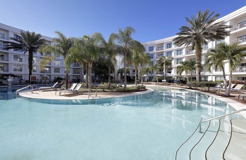 Celebration Apartment | Pet-Friendly 2-Bedroom Apt. near Disney, sleeps 7