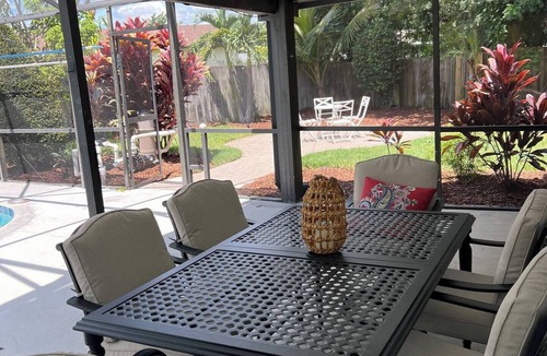 Azalea Park House | Pet friendly 3 Bedroom POOL Home in the Heart of Orlando