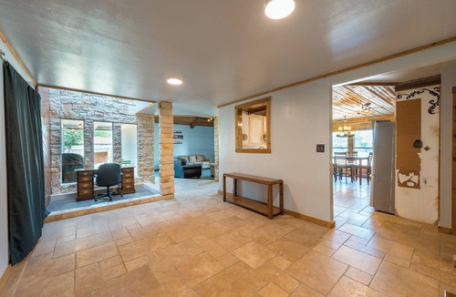 Midland House | Pet-Friendly 3BR Furnished Home w/ Large Yard