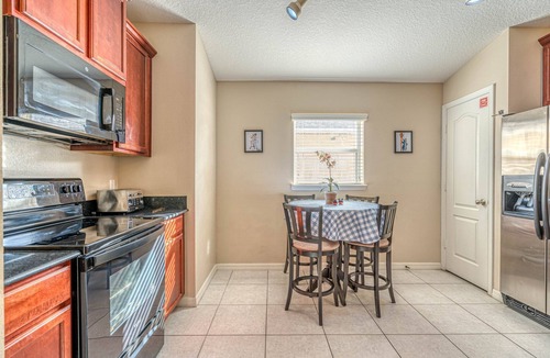 Sandy Ridge House | Pet friendly 5 Bed Villa w/pool & spa, set in peaceful community. Near WDW