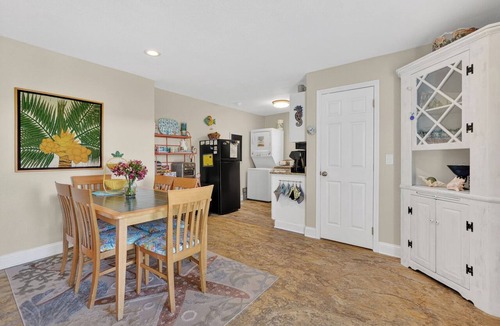 Palm Coast House | Pet Friendly Apartment- Walk To The Beach