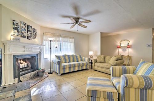 Brooksville House | Pet-Friendly Brooksville Cottage w/Fire Pit!
