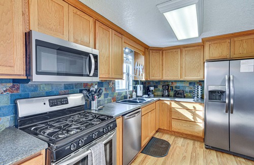 Buena Vista Cottage | Pet-friendly Buena Vista Home w/Yard & Hot Tub!